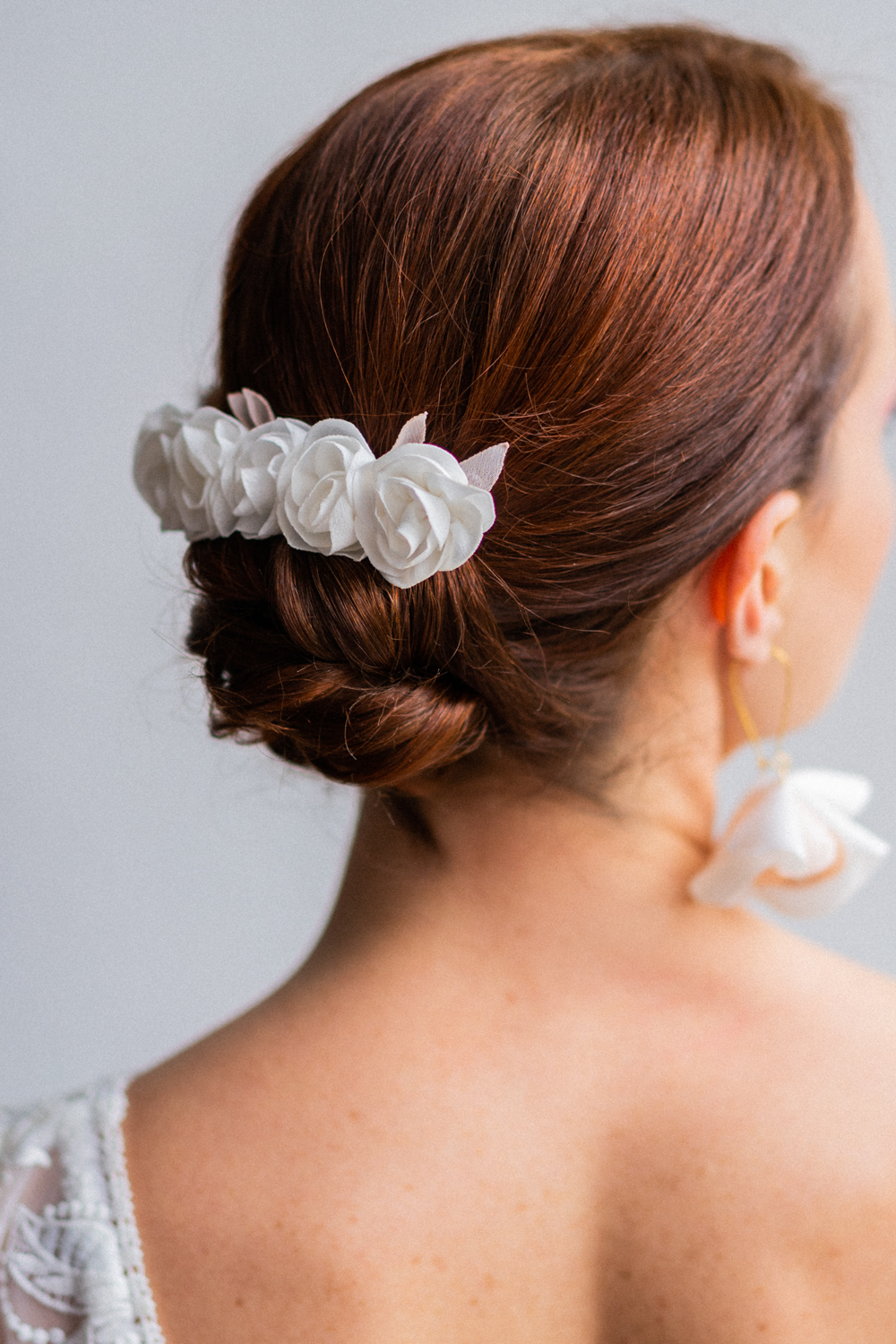 Barrette Margaux petites roses ivoires