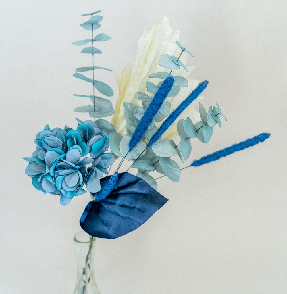 Hortensia tissu Bouquet de mariée déstructuré sauvage bleu Alice MARTY Accessoires mariage Toulouse Albi