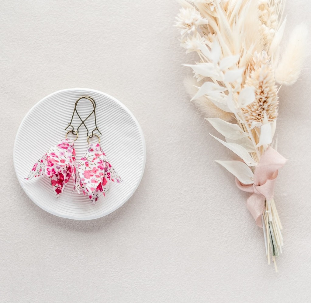 Boucles d'oreilles florales Amandine - Alice MARTY Couture florale Collection Liberty